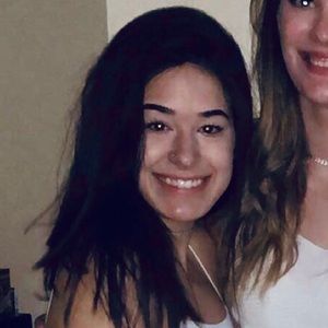 Meet your Posher, Kendra